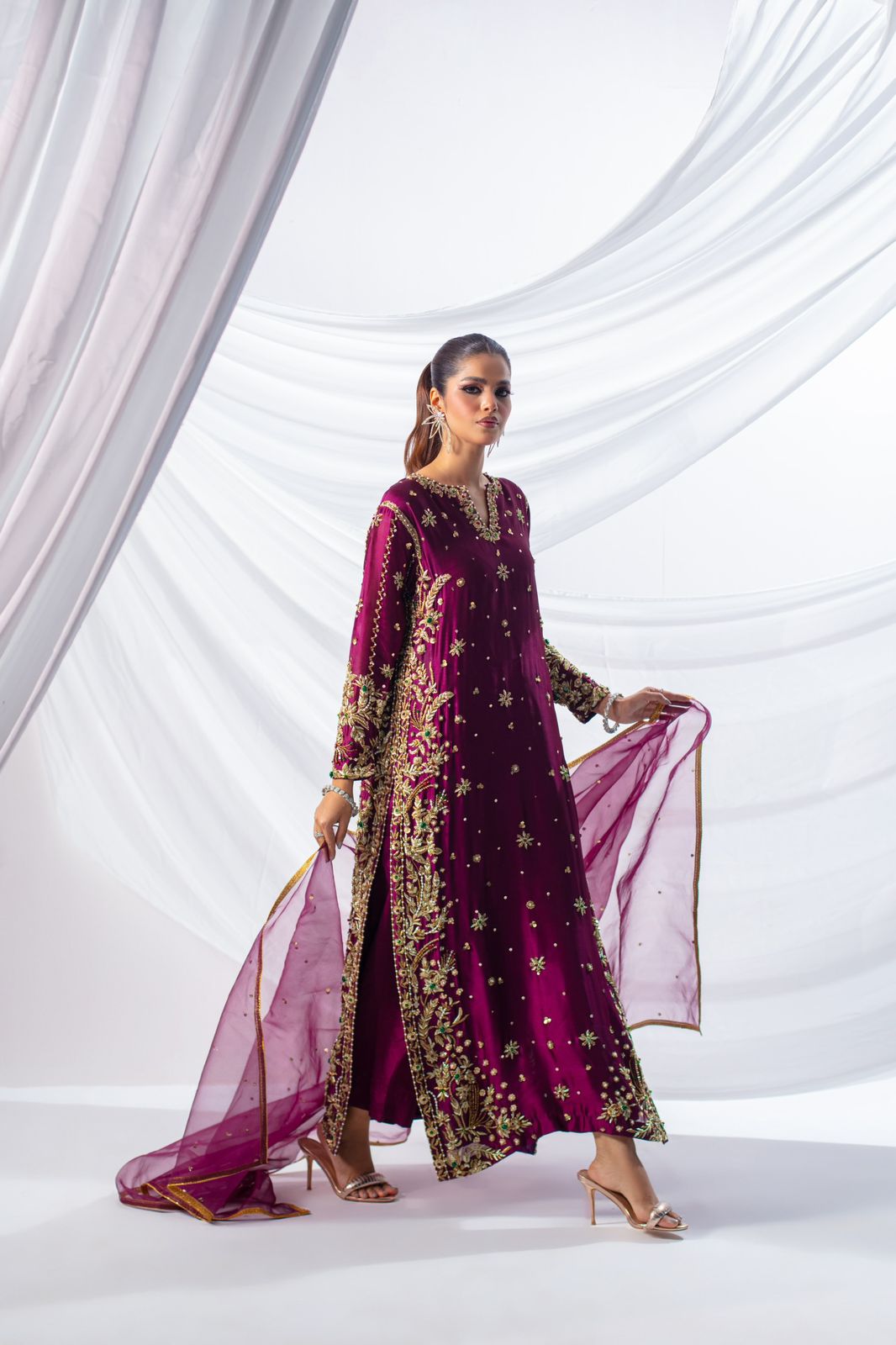 luxury embroidered shirt & dupatta set (dz#528) luxury embroidered shirt & dupatta set (dz#528)